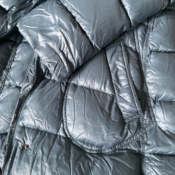 Burberry Women’s lightweight down trench coat jacket - Picture 7 of 14